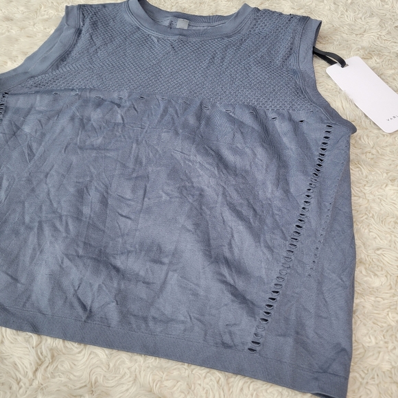 Varley Crestway Tank Blue Gray NWT Size L/XL - Picture 4 of 7